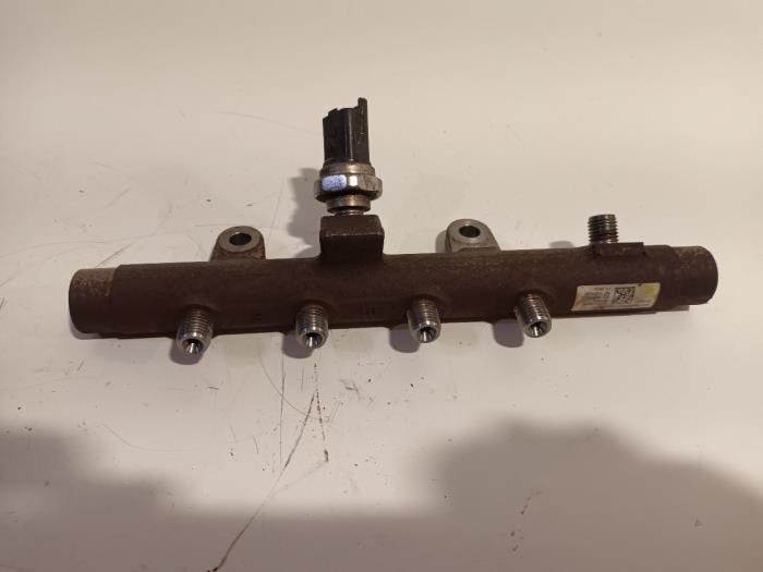 Usagé Système d'injection Renault Megane Prix € 60,00 Règlement à la marge proposé par Van der Ven Autorecycling B.V.