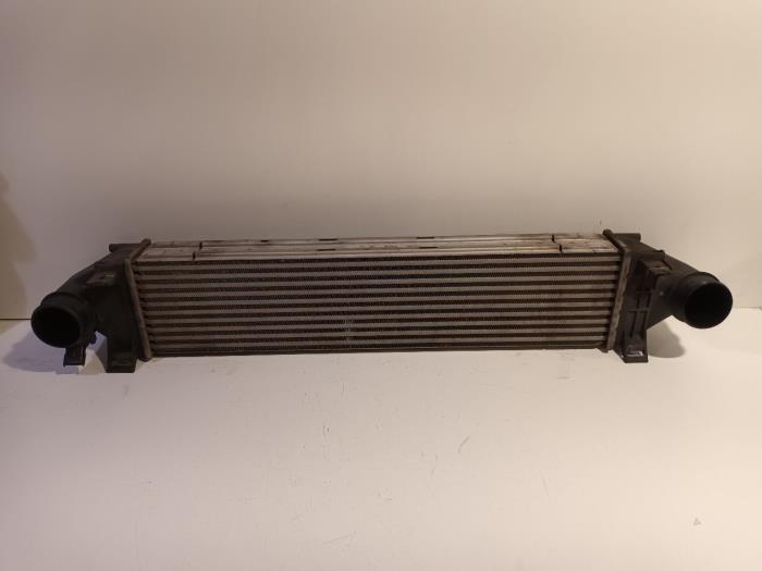 Usagé Intercooler Landrover Evoque Prix € 235,00 Règlement à la marge proposé par Van der Ven Autorecycling B.V.