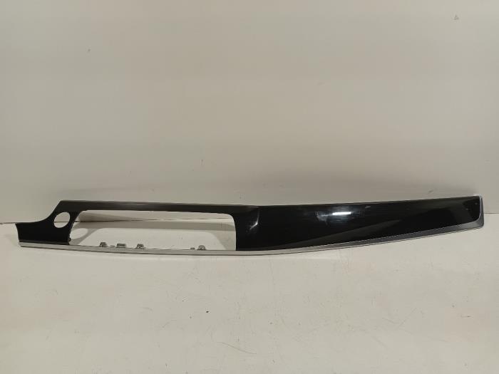 Begagnade Instrumentbräda, del BMW 5-Serie Pris € 60,00 Marginaltabell erbjuds av Van der Ven Autorecycling B.V.