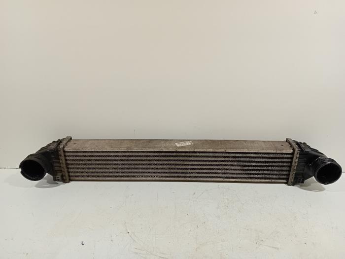 Usagé Intercooler Mercedes B-Klasse Prix € 25,00 Règlement à la marge proposé par Van der Ven Autorecycling B.V.