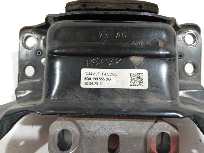 Engine mount from a Volkswagen E-Golf 2018