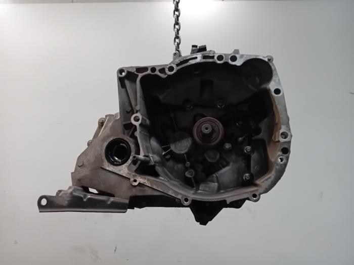 Usagé Boîte de vitesse Dacia Sandero Prix € 324,99 Règlement à la marge proposé par Van der Ven Autorecycling B.V.