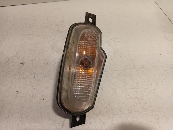 Używane Kierunkowskaz prawy Smart Forfour Cena € 30,00 Procedura marży oferowane przez Van der Ven Autorecycling B.V.