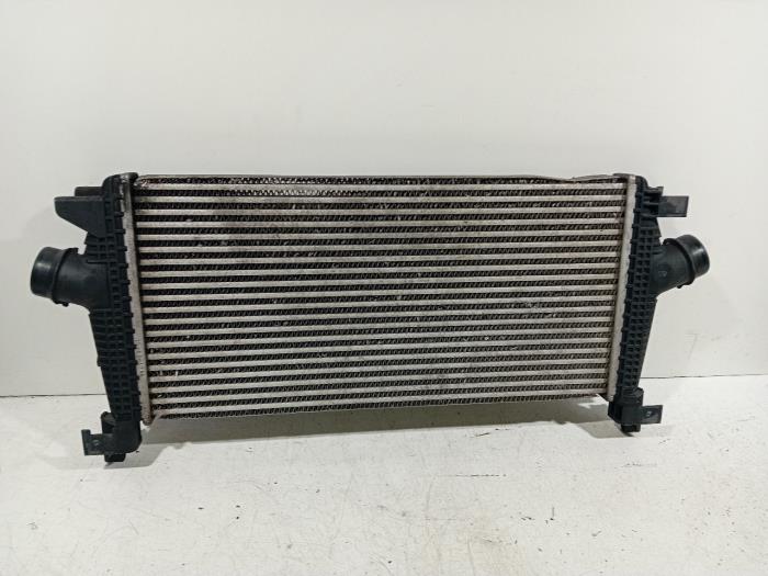 Usados Intercooler Opel Astra Precio € 25,00 Norma de margen ofrecido por Van der Ven Autorecycling B.V.