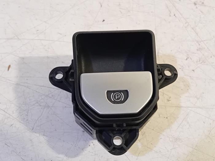 Gebrauchte Handbremse Schalter Landrover Evoque Preis € 20,00 Margenregelung angeboten von Van der Ven Autorecycling B.V.