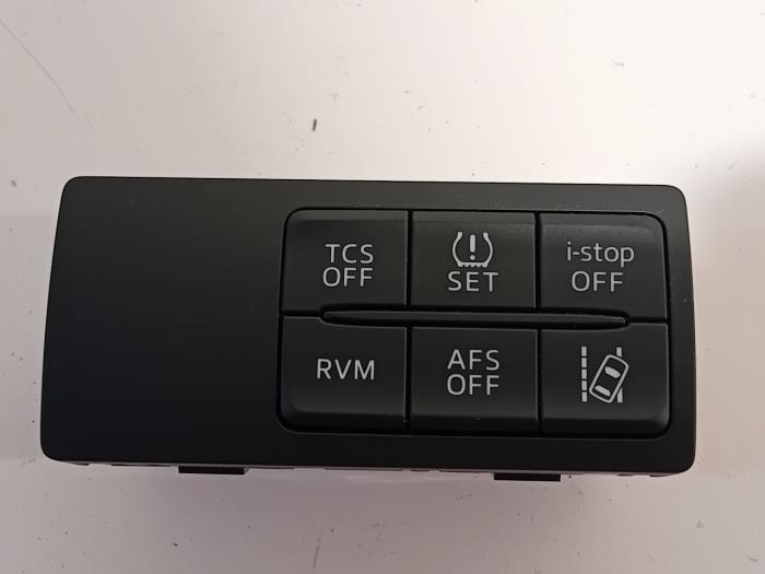 Usados Interruptor ESP Mazda CX-5 Precio € 26,00 Norma de margen ofrecido por Van der Ven Autorecycling B.V.