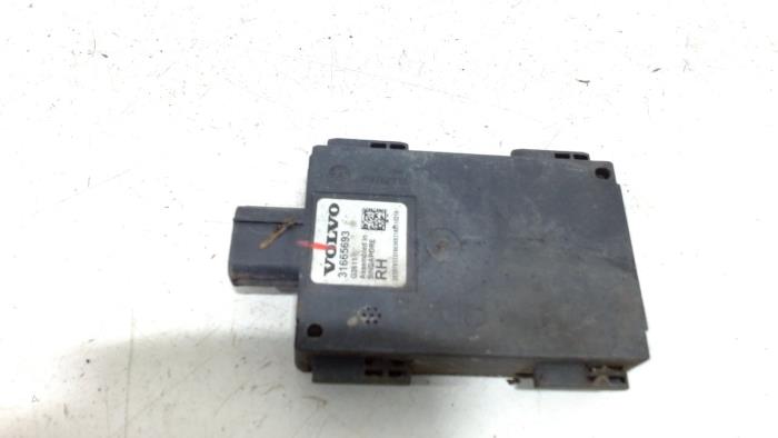 Begagnade Sensor (övriga) Volvo V90 Pris € 72,00 Marginaltabell erbjuds av Van der Ven Autorecycling B.V.