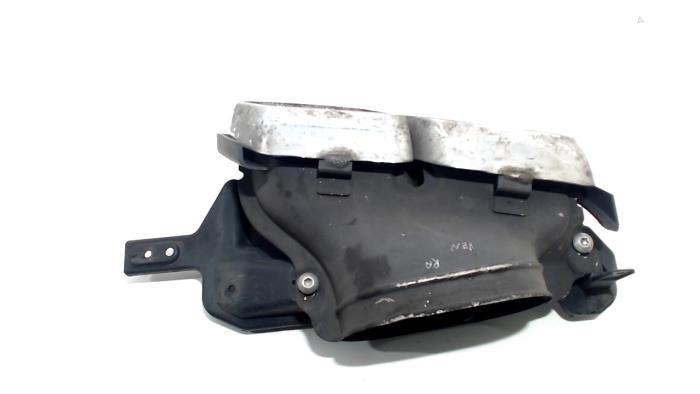Usagé Echappement (complet) Mercedes S-Klasse Prix € 10,00 Règlement à la marge proposé par Van der Ven Autorecycling B.V.