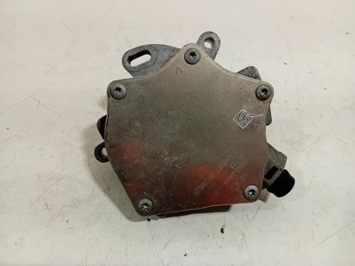 Gebrauchte Vakuumpumpe (Benzin) Volvo V60 Preis € 95,00 Margenregelung angeboten von Van der Ven Autorecycling B.V.