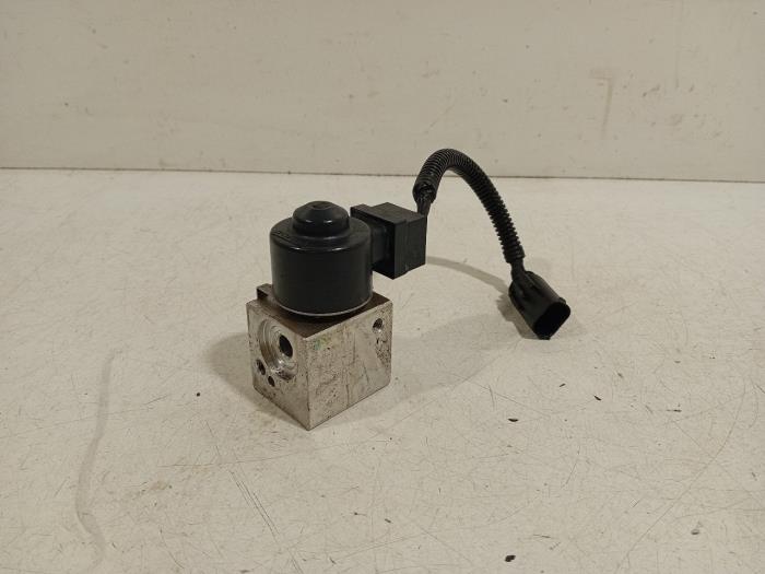 Begagnade Sensor (övriga) BMW I3 Pris € 40,00 Marginaltabell erbjuds av Van der Ven Autorecycling B.V.