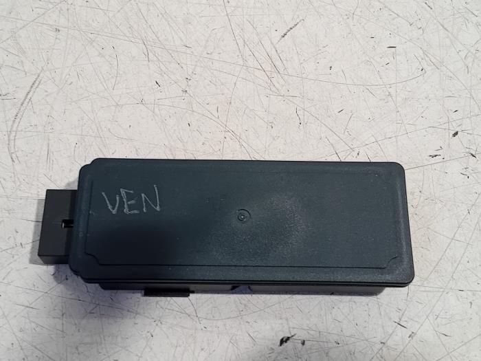 Gebrauchte Radio Modul BMW IX Preis € 85,00 Margenregelung angeboten von Van der Ven Autorecycling B.V.