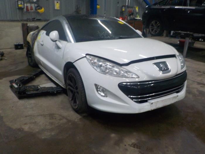 ABS Pumpe van een Peugeot RCZ 2011