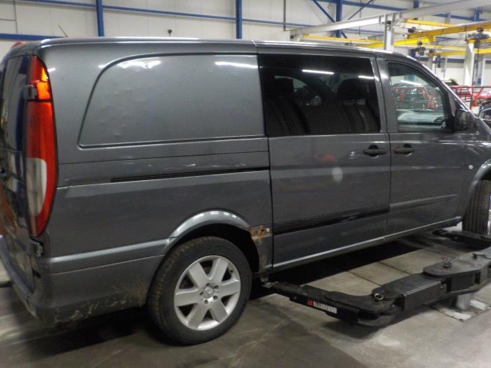 Dynamo van een Mercedes Vito 2010