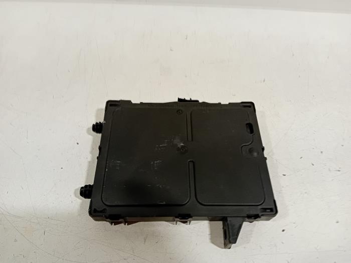 Used Body control computer Renault Megane Price € 105,00 Margin scheme offered by Van der Ven Autorecycling B.V.
