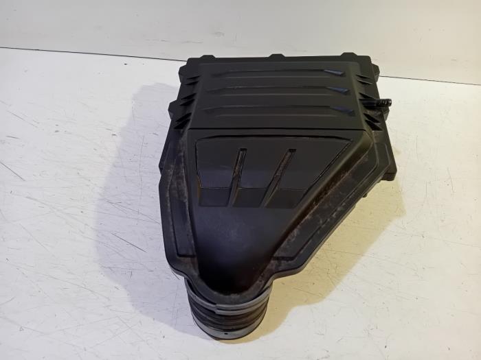 Begagnade Luftfilterhus Volkswagen Caddy Pris € 49,00 Marginaltabell erbjuds av Van der Ven Autorecycling B.V.