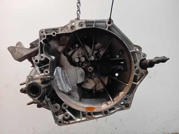 Gebrauchte Getriebe Peugeot 3008 Preis € 94,99 Margenregelung angeboten von Van der Ven Autorecycling B.V.