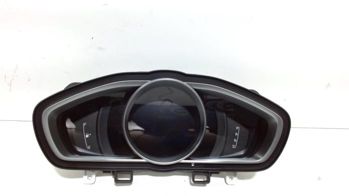 Begagnade Instrumentpanel Volvo V40 Pris € 245,00 Marginaltabell erbjuds av Van der Ven Autorecycling B.V.