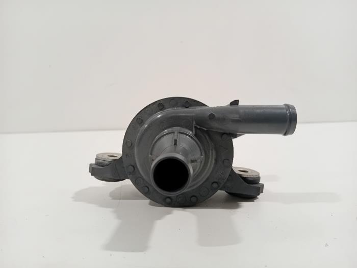Begagnade Vattenpump Lexus ES Pris € 50,00 Marginaltabell erbjuds av Van der Ven Autorecycling B.V.