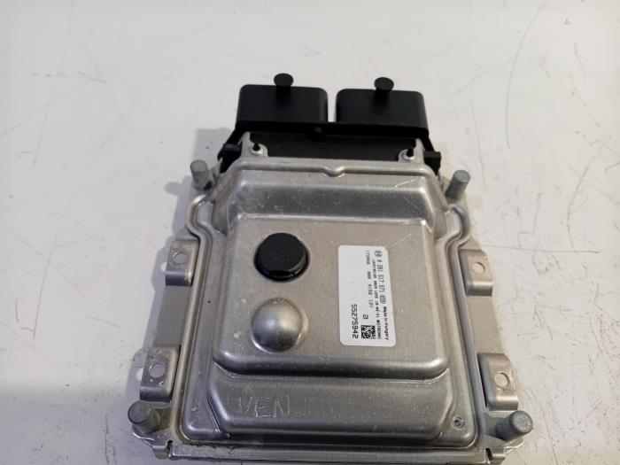 Used Engine management computer Fiat 500 Price € 428,00 Margin scheme offered by Van der Ven Autorecycling B.V.