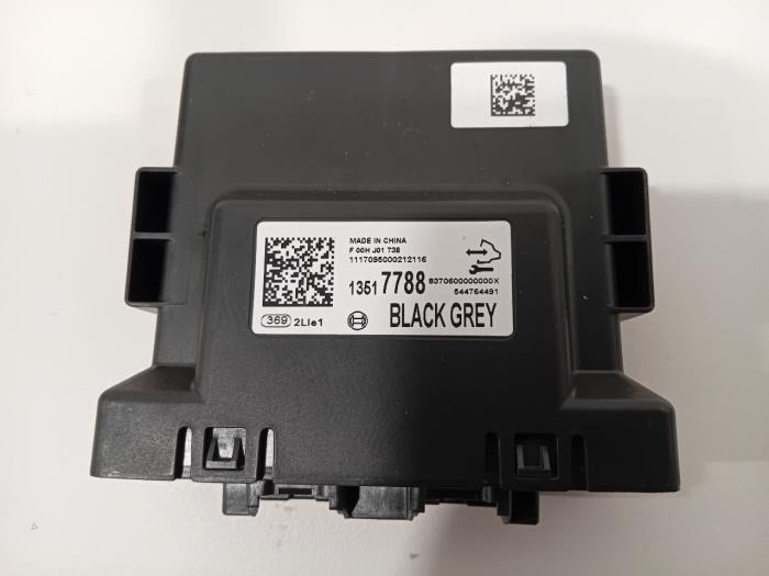 Gebrauchte PDC Modul Opel Astra Preis € 31,00 Margenregelung angeboten von Van der Ven Autorecycling B.V.