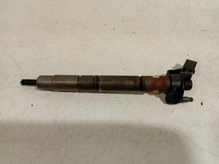 Usagé Injecteurs Audi A4 Prix € 100,00 Règlement à la marge proposé par Van der Ven Autorecycling B.V.