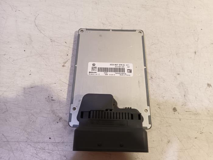 Used Computer, miscellaneous Volkswagen Golf Price € 50,00 Margin scheme offered by Van der Ven Autorecycling B.V.