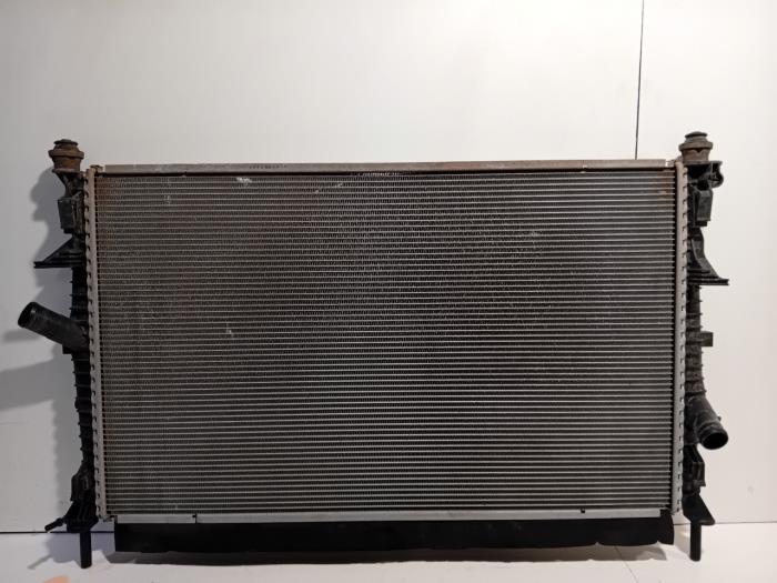 Usagé Radiateur Ford Transit Custom Prix € 60,00 Règlement à la marge proposé par Van der Ven Autorecycling B.V.