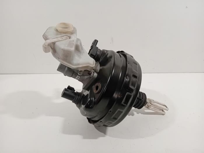 Usagé Servo frein Volvo V60 Prix € 65,00 Règlement à la marge proposé par Van der Ven Autorecycling B.V.