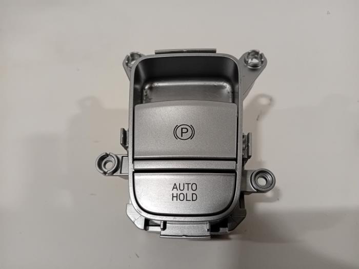 Gebrauchte Handbremse Schalter Hyundai Tucson Preis € 35,00 Margenregelung angeboten von Van der Ven Autorecycling B.V.