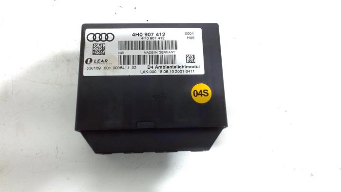 Używane Modul Comfort Audi A8 Cena € 75,00 Procedura marży oferowane przez Van der Ven Autorecycling B.V.