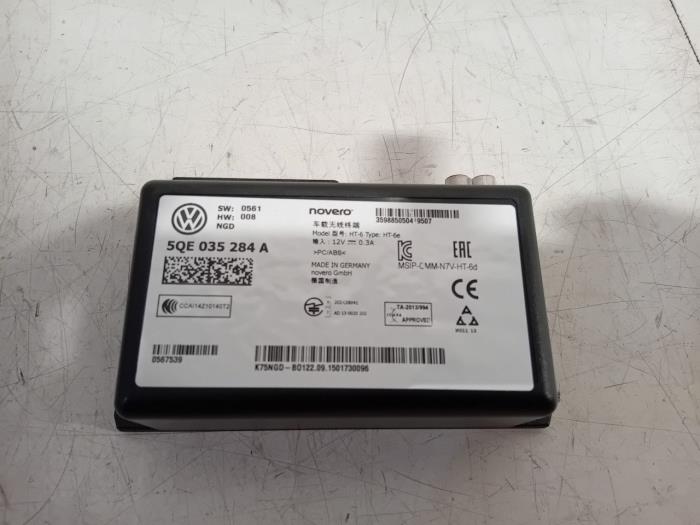 Usagé Module téléphone Audi A3 Prix € 30,00 Règlement à la marge proposé par Van der Ven Autorecycling B.V.