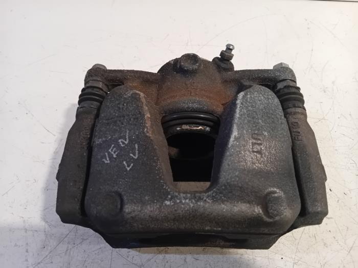 Gebrauchte Bremszange links vorne Renault Megane Preis € 36,00 Margenregelung angeboten von Van der Ven Autorecycling B.V.