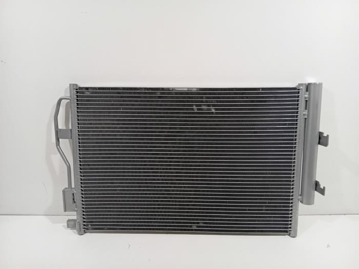 Usagé Radiateur clim Chevrolet Aveo Prix € 36,00 Règlement à la marge proposé par Van der Ven Autorecycling B.V.