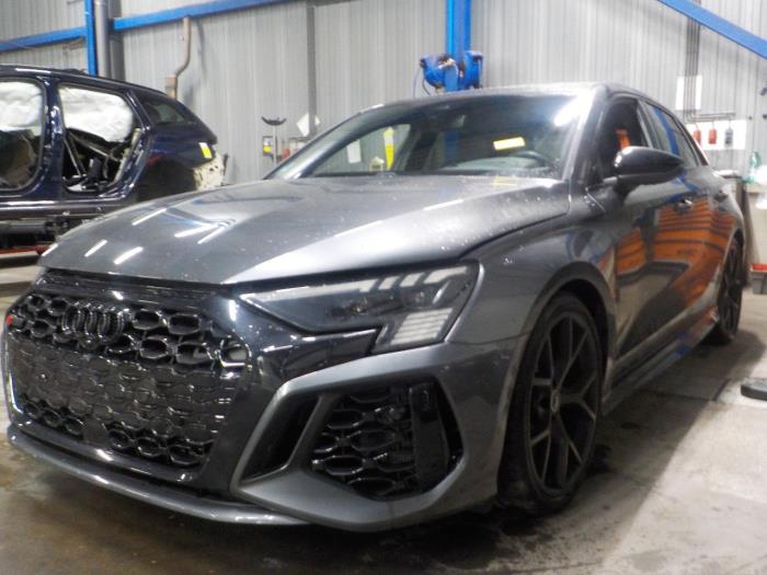 Ordinateur divers d'un Audi RS3 2021