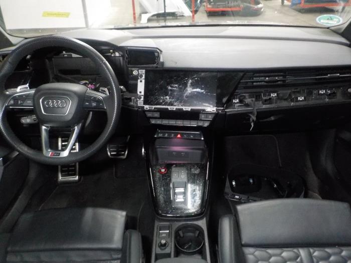 Ordinateur divers d'un Audi RS3 2021