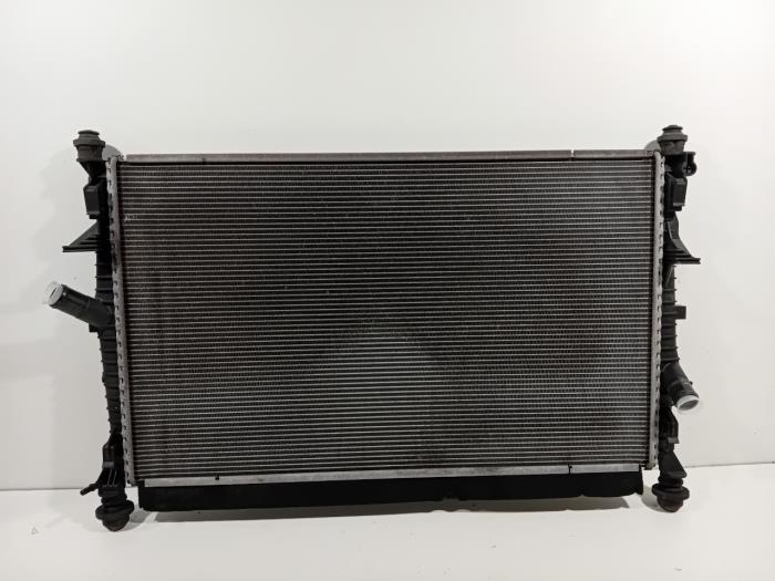 Usagé Radiateur Ford Transit Custom Prix € 105,00 Règlement à la marge proposé par Van der Ven Autorecycling B.V.