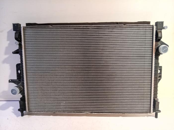 Usagé Radiateur Volvo V40 Prix € 75,00 Règlement à la marge proposé par Van der Ven Autorecycling B.V.