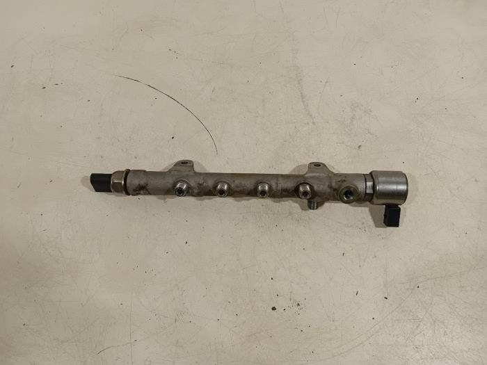 Usagé Système d'injection Mercedes C-Klasse Prix € 26,00 Règlement à la marge proposé par Van der Ven Autorecycling B.V.