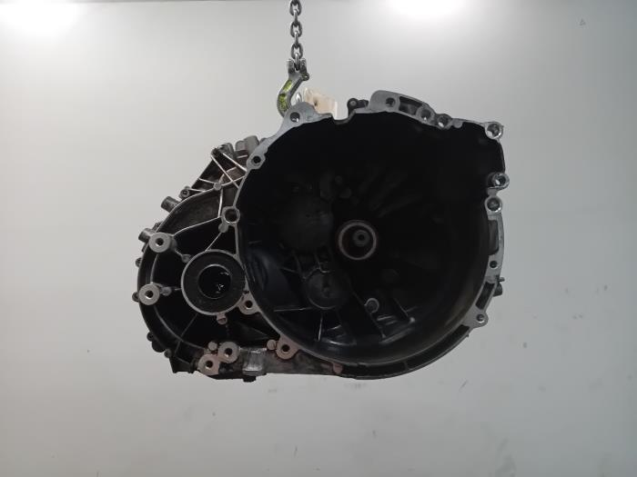 Gebrauchte Getriebe Volvo V40 Preis € 374,99 Margenregelung angeboten von Van der Ven Autorecycling B.V.