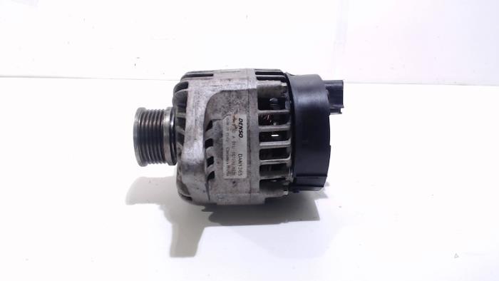 Gebrauchte Dynamo Fiat Bravo Preis € 30,00 Margenregelung angeboten von Van der Ven Autorecycling B.V.