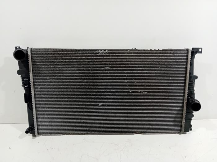 Usagé Radiateur BMW 3-Série Prix € 50,00 Règlement à la marge proposé par Van der Ven Autorecycling B.V.