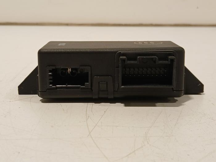 Używane Modul gateway Audi A4 Cena € 16,00 Procedura marży oferowane przez Van der Ven Autorecycling B.V.