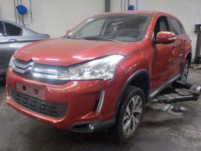 Engine management computer from a Citroen C4 Aircross 2014