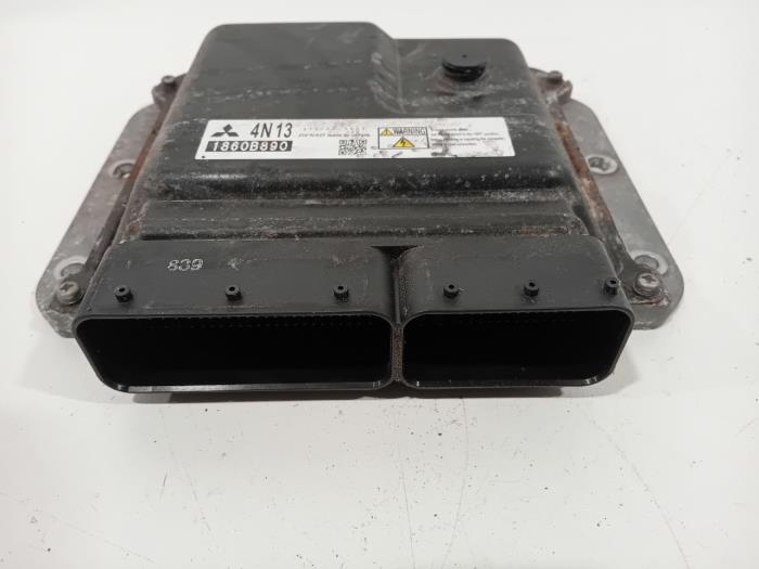 Engine management computer from a Citroen C4 Aircross 2014