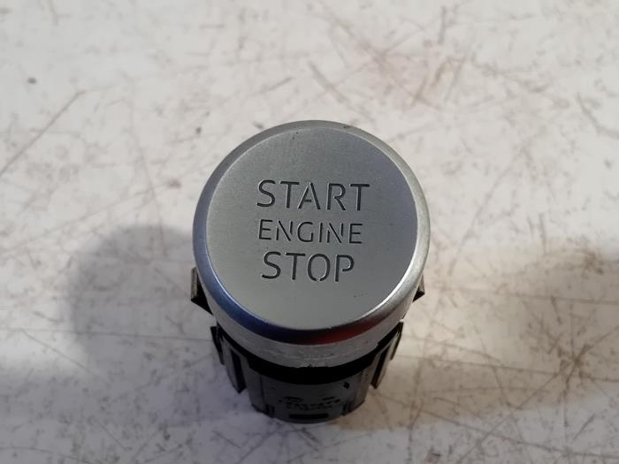 Używane Przelacznik Start/Stop Audi A5 Cena € 15,00 Procedura marży oferowane przez Van der Ven Autorecycling B.V.