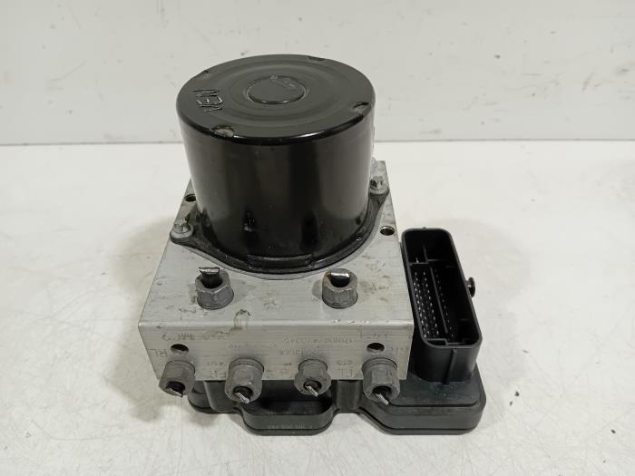 Begagnade ABS-pump Fiat 500 Pris € 75,00 Marginaltabell erbjuds av Van der Ven Autorecycling B.V.