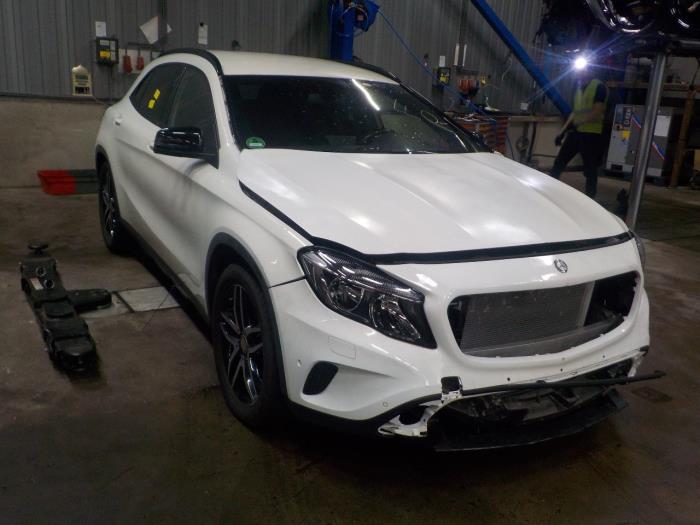 Ordinateur divers d'un Mercedes GLA 2014