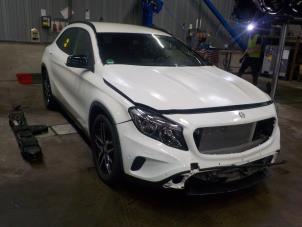 Ordinateur divers d'un Mercedes GLA 2014