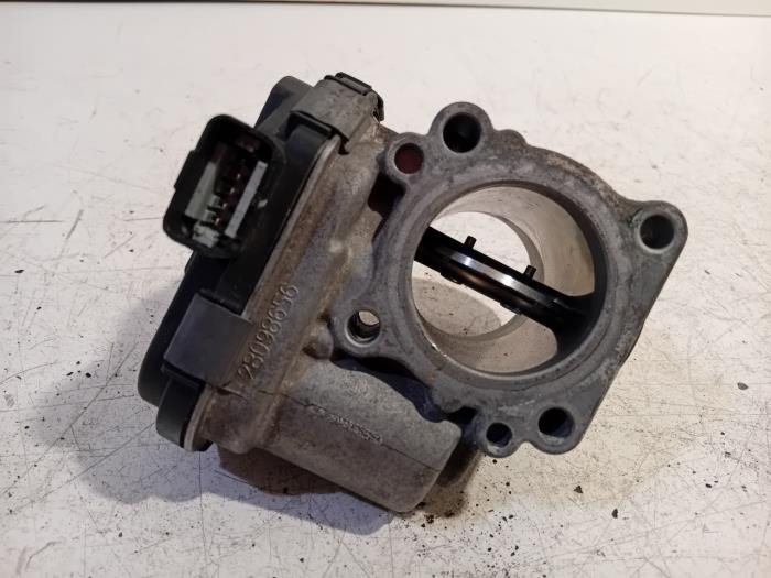 Gebrauchte Drosselklappengehäuse Ford Transit Connect Preis € 15,00 Margenregelung angeboten von Van der Ven Autorecycling B.V.