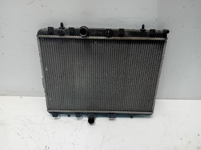 Usagé Radiateur Opel Crossland X Prix € 36,00 Règlement à la marge proposé par Van der Ven Autorecycling B.V.
